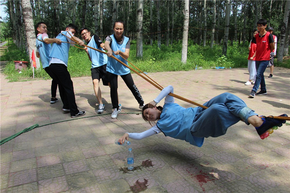 [百泉山自然風(fēng)景區(qū)拓展基地]-素質(zhì)拓展-二日?qǐng)F(tuán)建