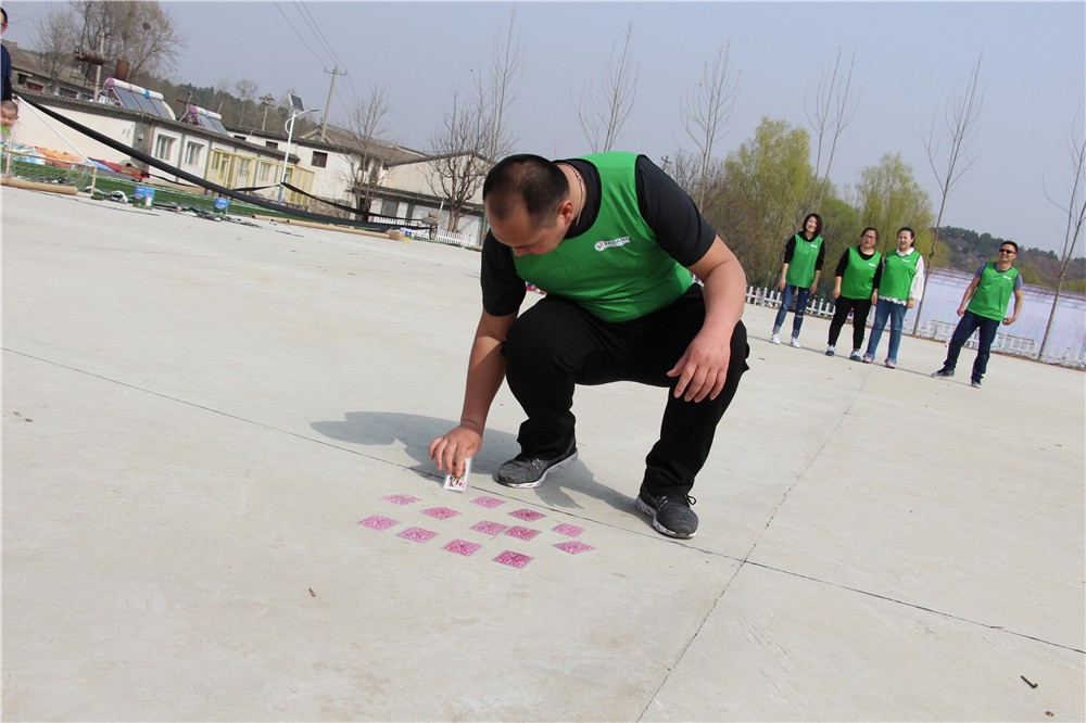 [密云白河岸邊度假村]+戰(zhàn)狼特訓(xùn)一日拓展活動(dòng)