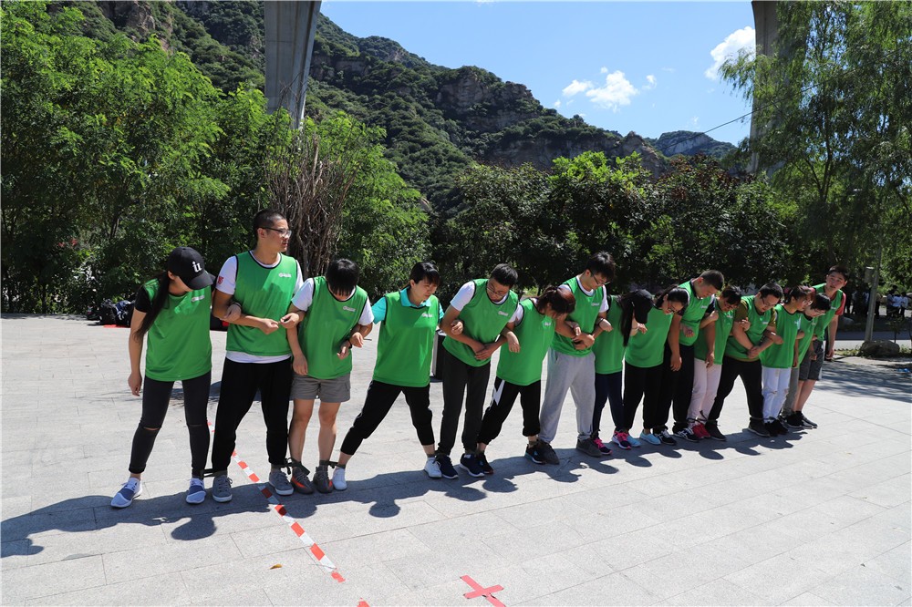 [壩上草原格桑花農(nóng)莊]-戰(zhàn)狼特訓(xùn)二日?qǐng)F(tuán)建活動(dòng)